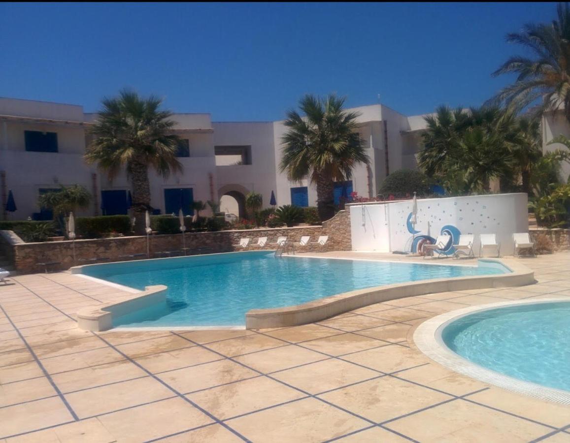 Aparthotel Cala La Luna 4*