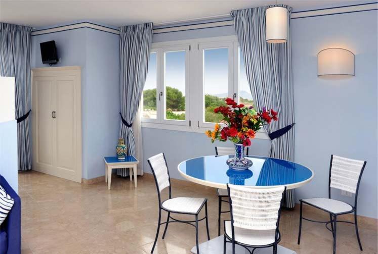 Aparthotel Cala La Luna