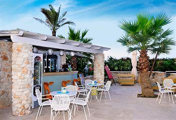 Cala La Luna Aparthotel