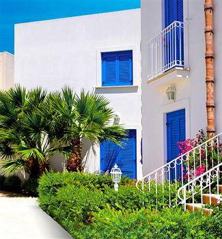 Apart-hotel Cala La Luna