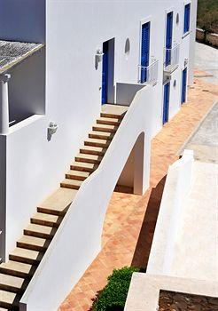 Villaggio Cala La Luna Aparthotel